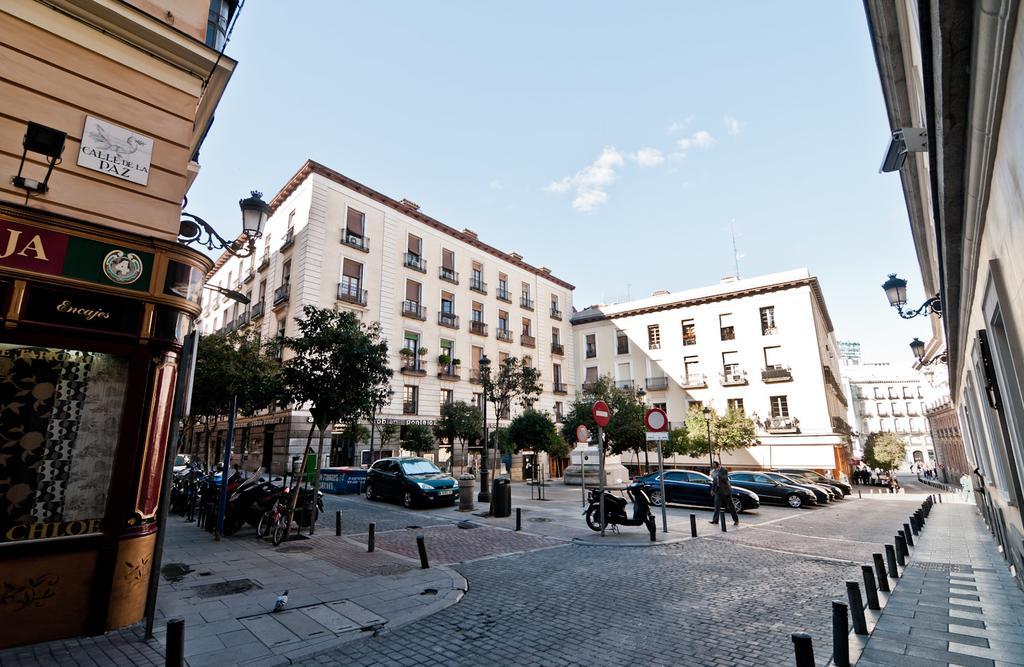 Puerta Del Sol VI Apartment Мадрид Стая снимка