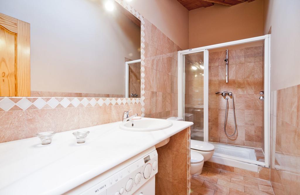 Puerta Del Sol VI Apartment Мадрид Стая снимка